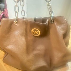 MK PURSE FOR SALE!!